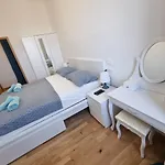 Alice In Wonderland Apartment