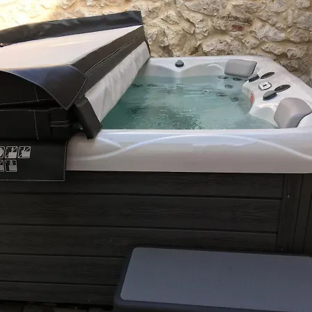 Alice In Wonderland 公寓 *