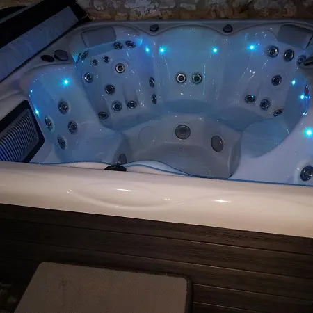 Alice In Wonderland 公寓 *