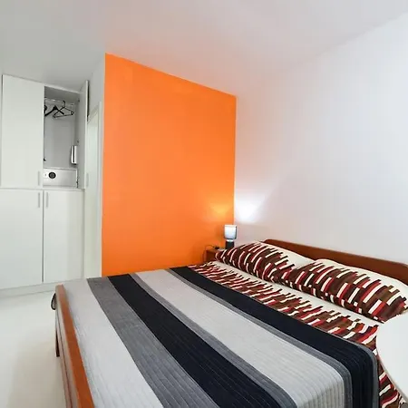 Alice In Wonderland Apartment *