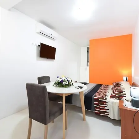 Alice In Wonderland *