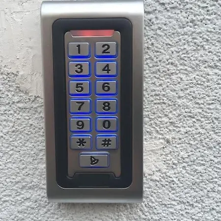 公寓 Alice In Wonderland