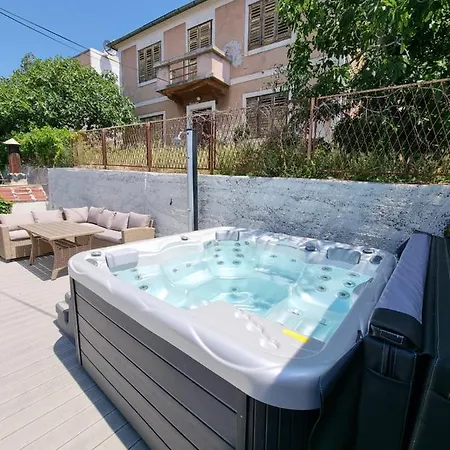 公寓 Alice In Wonderland 希贝尼克