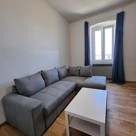 Alice In Wonderland Apartment *