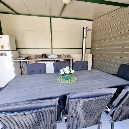 Alice In Wonderland Apartment Sibenik