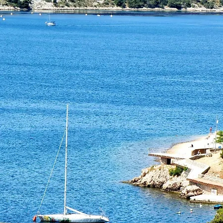 Apartment Alice In Wonderland