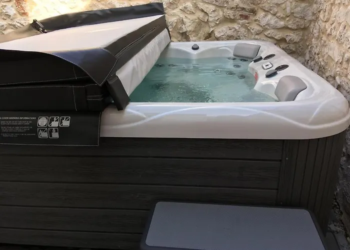 Alice In Wonderland 아파트 *