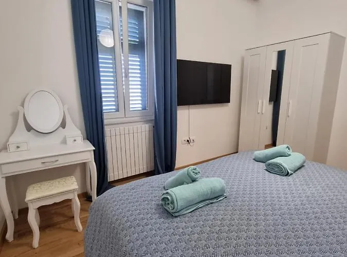 Alice In Wonderland Apartment