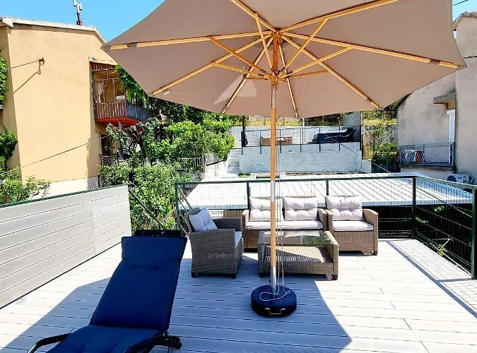 Apartment Alice In Wonderland *